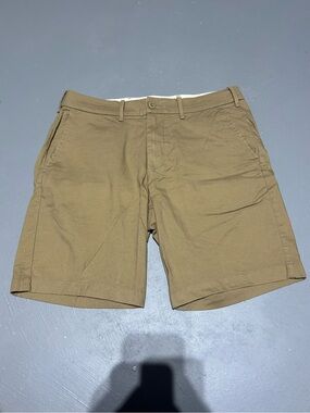 Abercrombie & Fitch Khaki Tan Stretch Shorts (Men’s Size 31)